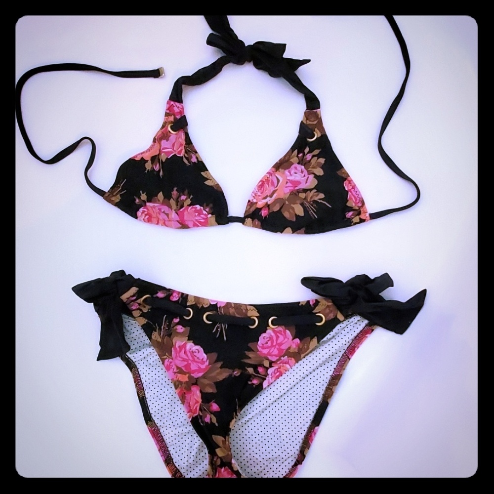 Betsy Johnson bikini